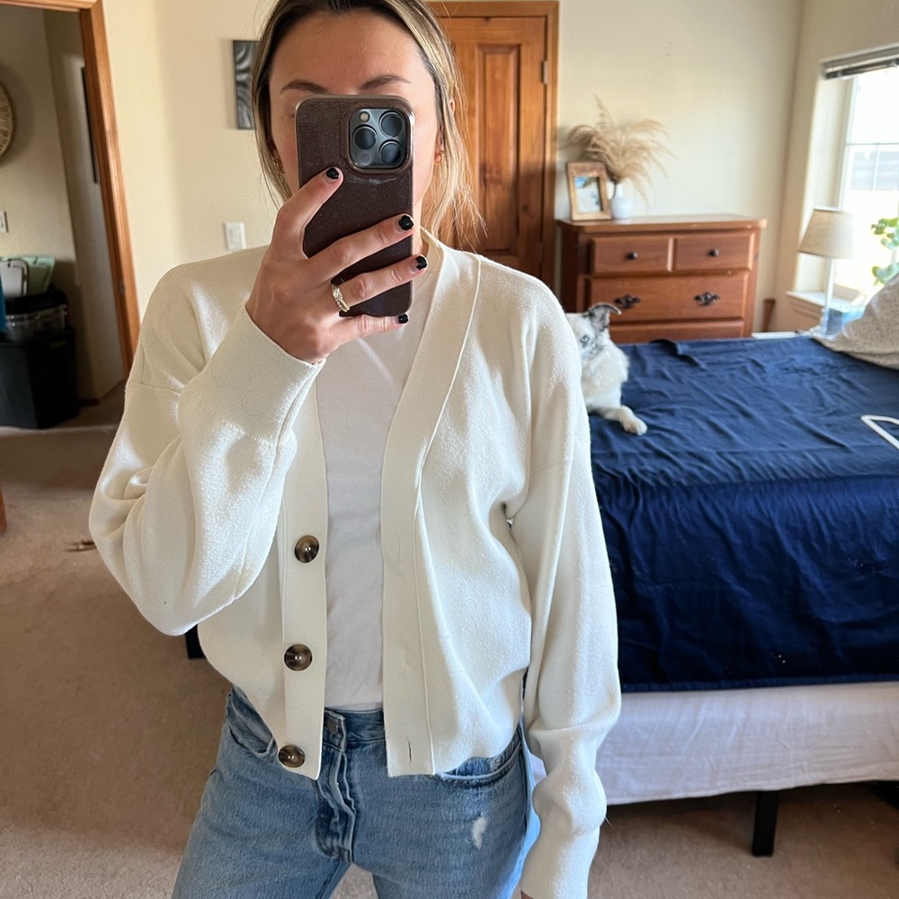 H&M White Cropped Button Cardigan
